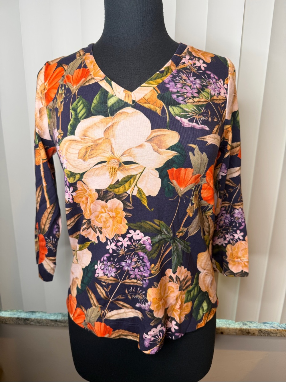Chico's Blue and Orange Fitted 3/4 Sleeve Blouse Size 0/US Small